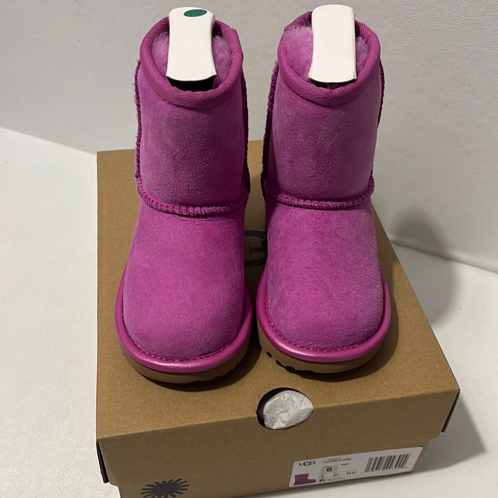 Ugg Kids' Classic II Genuine Shearling Lined Boot casual comfy winter outdoor
